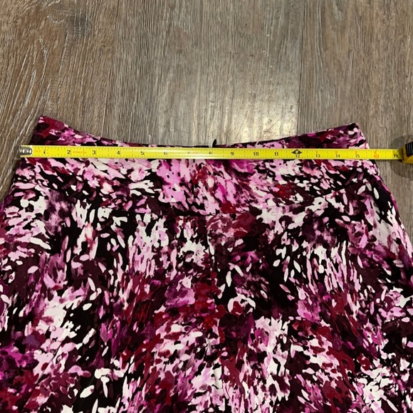 NWT WHBM Floral Crepe Skirt - Picture 4 of 9